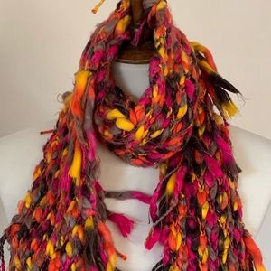Steve Madden scarf- like new